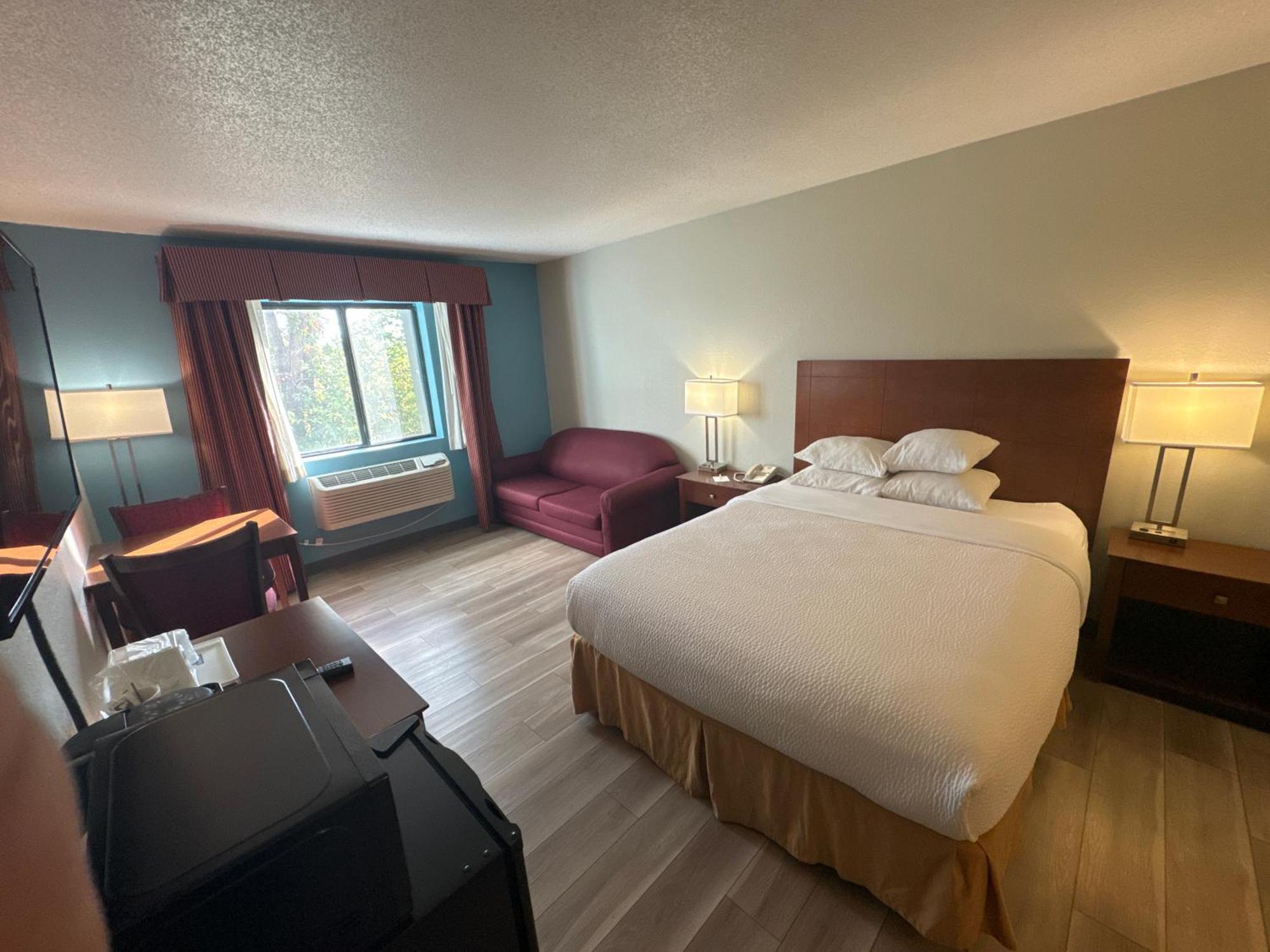 Days Inn By Wyndham Salina I-70 Екстер'єр фото